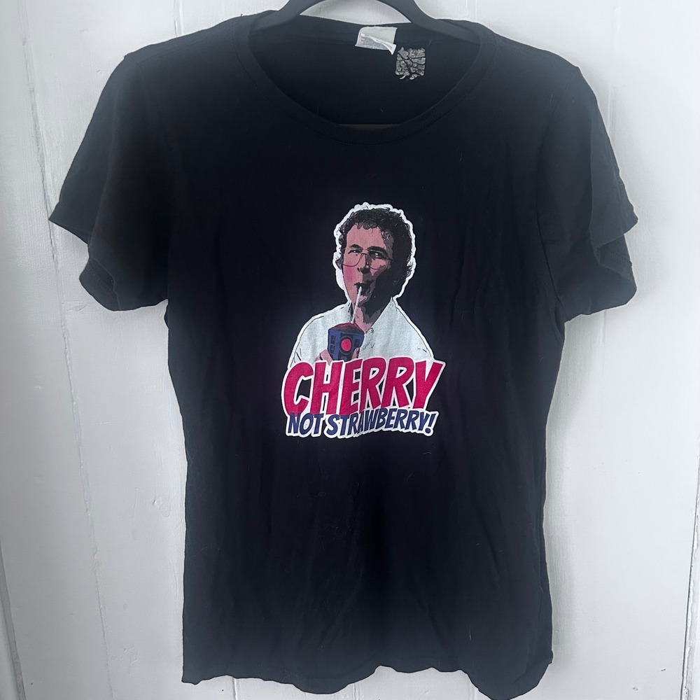 Stranger Things Alexei Cherry Not Strawberry Black Graphic T-Shirt Ladies M